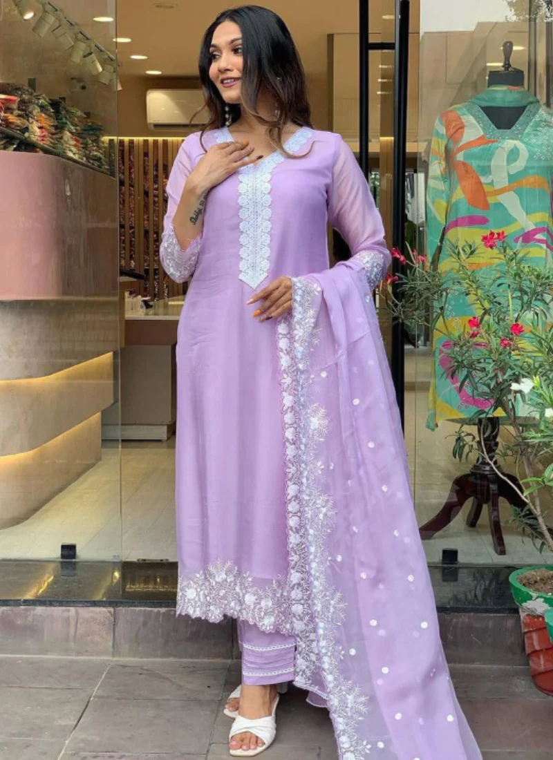 Floral Embroidered Lavender Georgette Kurti Bottom With Dupatta Set - Image 4